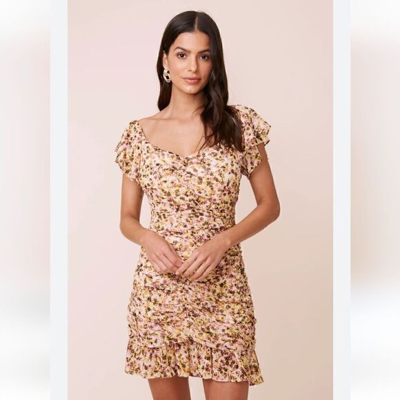 ASTR The Label Shirred Flutter Floral Yellow Chiffon Mini Dress Size Medium - Picture 1 of 13